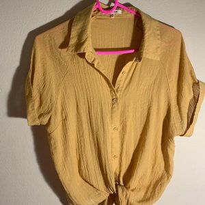 cute yellow top